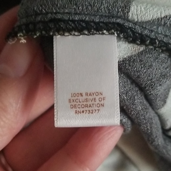 Lauren Conrad Dress - Picture 6 of 7